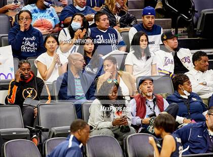 Thumbnail 1 in Venice vs Pleasant Valley (CIF State D3 Final) photogallery.
