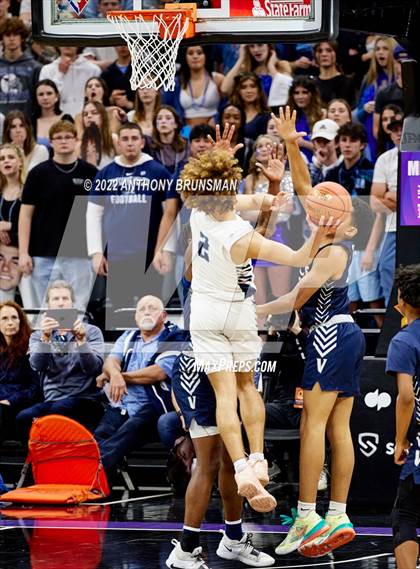 Thumbnail 3 in Venice vs Pleasant Valley (CIF State D3 Final) photogallery.