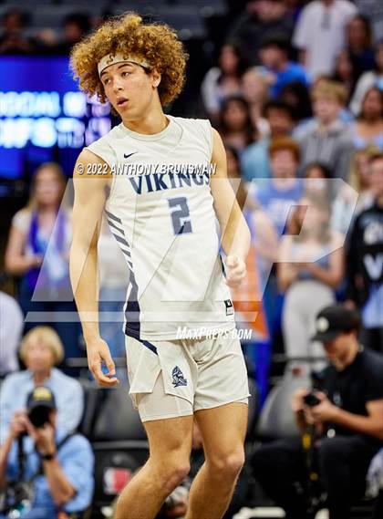 Thumbnail 3 in Venice vs Pleasant Valley (CIF State D3 Final) photogallery.