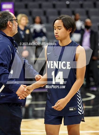 Thumbnail 2 in Venice vs Pleasant Valley (CIF State D3 Final) photogallery.
