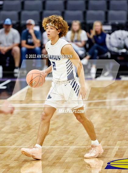 Thumbnail 1 in Venice vs Pleasant Valley (CIF State D3 Final) photogallery.