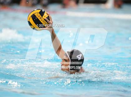 Thumbnail 3 in Orange Lutheran vs. Servite photogallery.