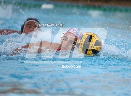 Thumbnail 2 in Orange Lutheran vs. Servite photogallery.