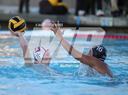 Thumbnail 3 in Orange Lutheran vs. Servite photogallery.