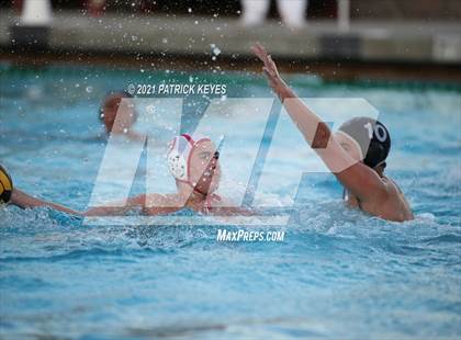 Thumbnail 3 in Orange Lutheran vs. Servite photogallery.
