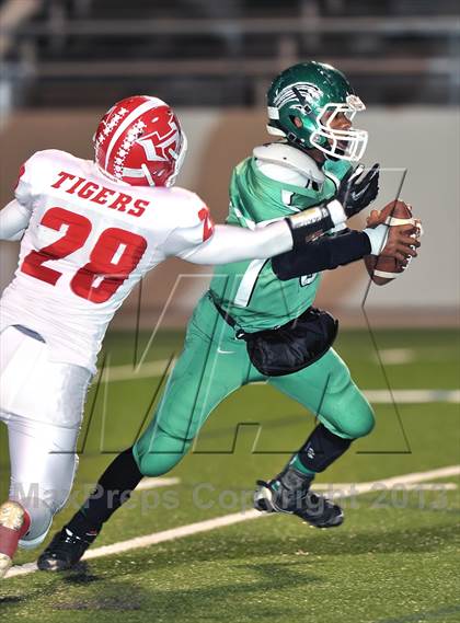 Thumbnail 3 in Hico vs. Kerens (UIL 1A Bi-District Playoff) photogallery.