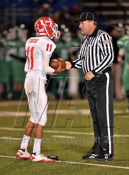 Thumbnail 3 in Hico vs. Kerens (UIL 1A Bi-District Playoff) photogallery.