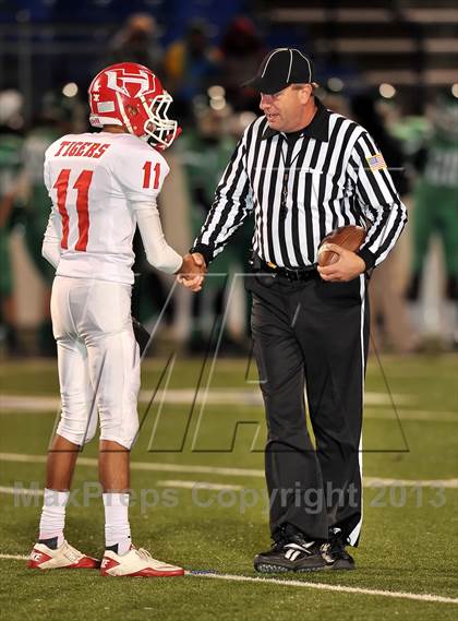 Thumbnail 2 in Hico vs. Kerens (UIL 1A Bi-District Playoff) photogallery.