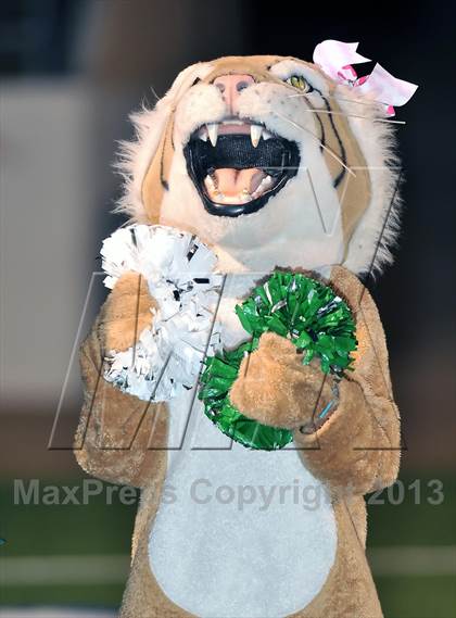 Thumbnail 3 in Hico vs. Kerens (UIL 1A Bi-District Playoff) photogallery.