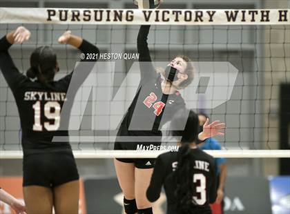 Thumbnail 1 in Skyline vs. Santa Clarita Christian (CIF State D5 Final) photogallery.