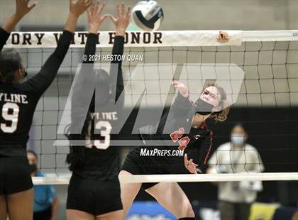 Thumbnail 1 in Skyline vs. Santa Clarita Christian (CIF State D5 Final) photogallery.