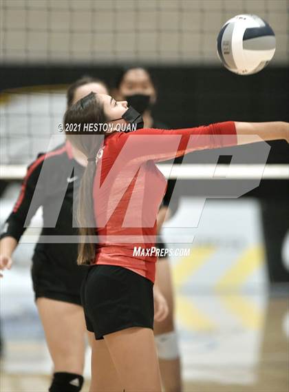 Thumbnail 2 in Skyline vs. Santa Clarita Christian (CIF State D5 Final) photogallery.