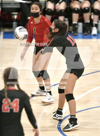 Thumbnail 2 in Skyline vs. Santa Clarita Christian (CIF State D5 Final) photogallery.