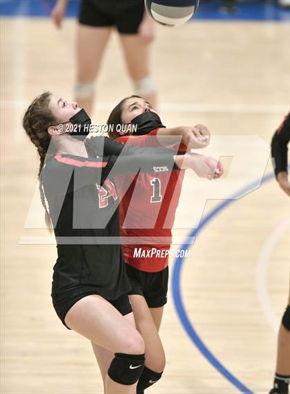 Thumbnail 3 in Skyline vs. Santa Clarita Christian (CIF State D5 Final) photogallery.