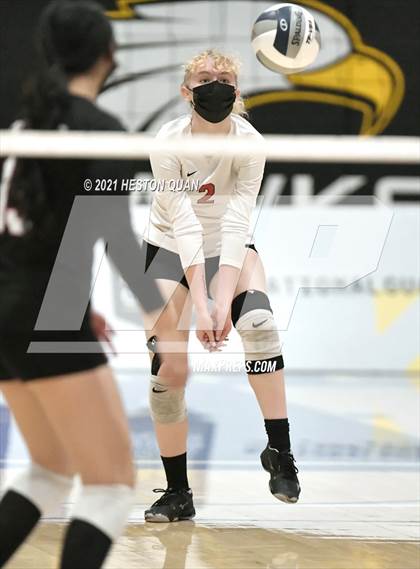 Thumbnail 2 in Skyline vs. Santa Clarita Christian (CIF State D5 Final) photogallery.