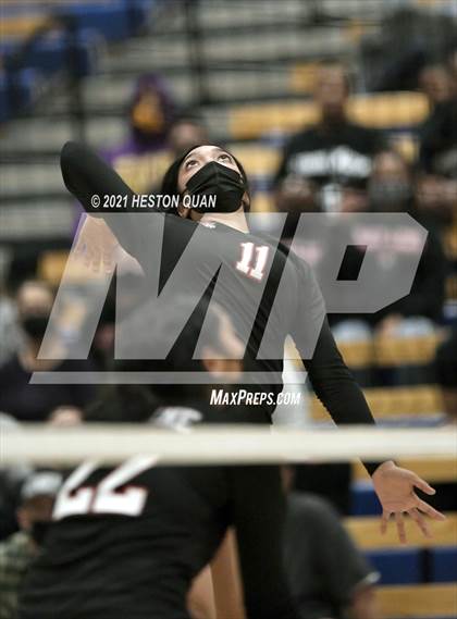 Thumbnail 2 in Skyline vs. Santa Clarita Christian (CIF State D5 Final) photogallery.