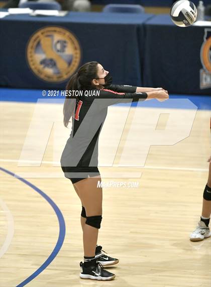 Thumbnail 2 in Skyline vs. Santa Clarita Christian (CIF State D5 Final) photogallery.