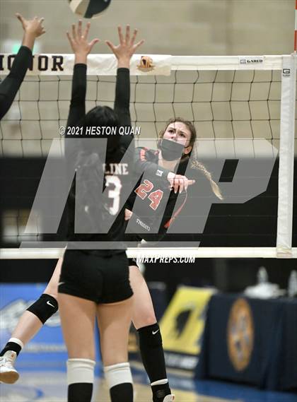 Thumbnail 3 in Skyline vs. Santa Clarita Christian (CIF State D5 Final) photogallery.