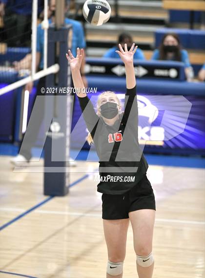Thumbnail 2 in Skyline vs. Santa Clarita Christian (CIF State D5 Final) photogallery.