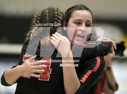 Thumbnail 1 in Skyline vs. Santa Clarita Christian (CIF State D5 Final) photogallery.
