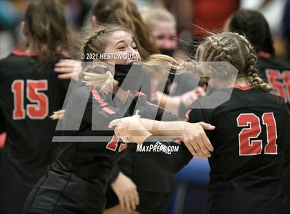 Thumbnail 2 in Skyline vs. Santa Clarita Christian (CIF State D5 Final) photogallery.
