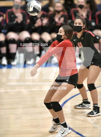Thumbnail 1 in Skyline vs. Santa Clarita Christian (CIF State D5 Final) photogallery.