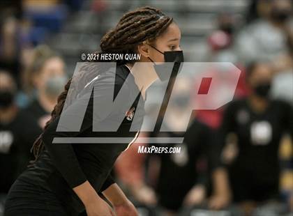 Thumbnail 3 in Skyline vs. Santa Clarita Christian (CIF State D5 Final) photogallery.