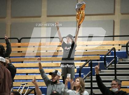 Thumbnail 3 in Skyline vs. Santa Clarita Christian (CIF State D5 Final) photogallery.