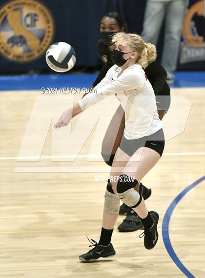 Thumbnail 2 in Skyline vs. Santa Clarita Christian (CIF State D5 Final) photogallery.