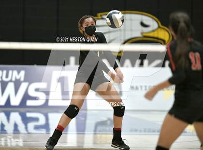 Thumbnail 2 in Skyline vs. Santa Clarita Christian (CIF State D5 Final) photogallery.