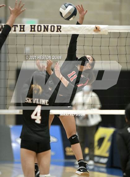 Thumbnail 1 in Skyline vs. Santa Clarita Christian (CIF State D5 Final) photogallery.