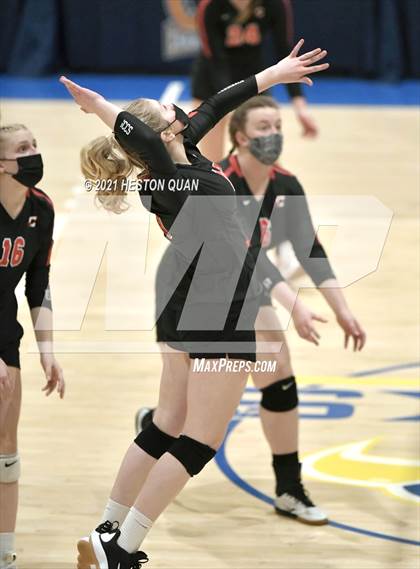 Thumbnail 2 in Skyline vs. Santa Clarita Christian (CIF State D5 Final) photogallery.
