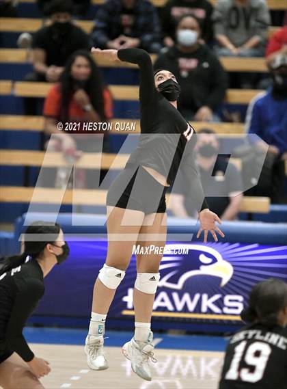 Thumbnail 1 in Skyline vs. Santa Clarita Christian (CIF State D5 Final) photogallery.