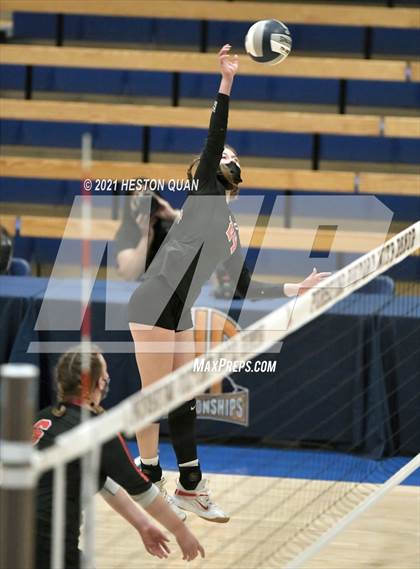 Thumbnail 3 in Skyline vs. Santa Clarita Christian (CIF State D5 Final) photogallery.