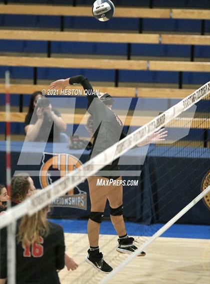 Thumbnail 3 in Skyline vs. Santa Clarita Christian (CIF State D5 Final) photogallery.