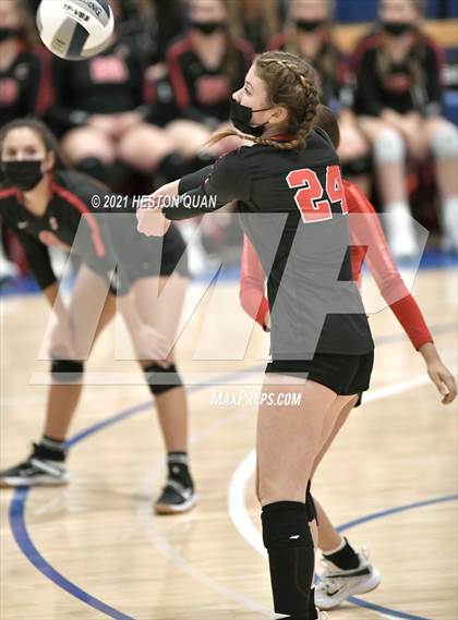 Thumbnail 3 in Skyline vs. Santa Clarita Christian (CIF State D5 Final) photogallery.