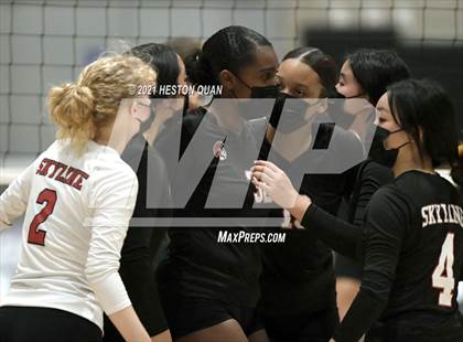 Thumbnail 1 in Skyline vs. Santa Clarita Christian (CIF State D5 Final) photogallery.