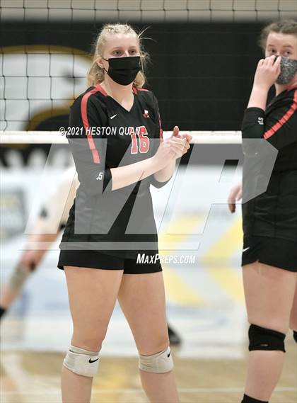 Thumbnail 1 in Skyline vs. Santa Clarita Christian (CIF State D5 Final) photogallery.