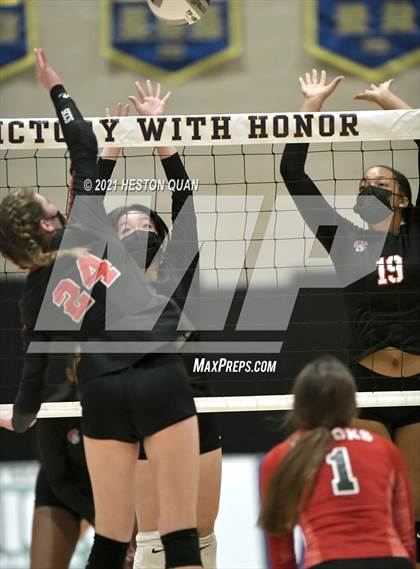 Thumbnail 3 in Skyline vs. Santa Clarita Christian (CIF State D5 Final) photogallery.