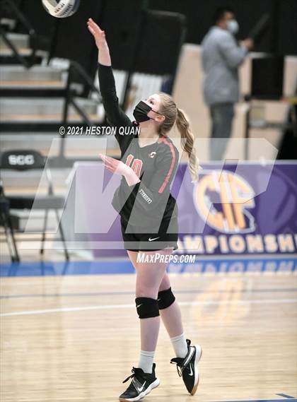 Thumbnail 1 in Skyline vs. Santa Clarita Christian (CIF State D5 Final) photogallery.