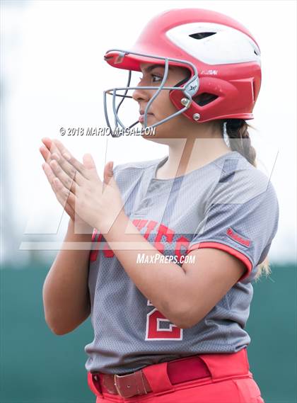 Thumbnail 2 in Juarez-Lincoln vs Rio Grande City (La Joya Tournament) photogallery.