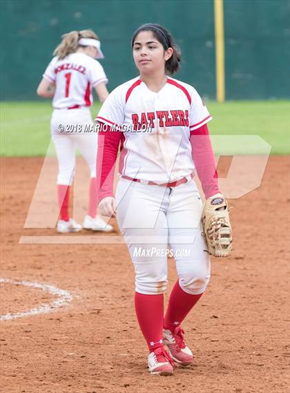 Thumbnail 3 in Juarez-Lincoln vs Rio Grande City (La Joya Tournament) photogallery.