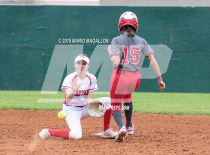 Thumbnail 3 in Juarez-Lincoln vs Rio Grande City (La Joya Tournament) photogallery.