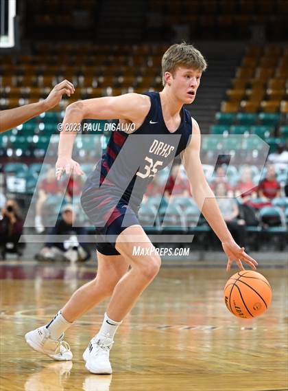 Thumbnail 3 in Mesa Ridge vs. Dakota Ridge (CHSAA 5A Great 8) photogallery.