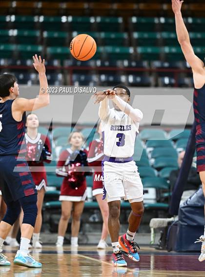 Thumbnail 1 in Mesa Ridge vs. Dakota Ridge (CHSAA 5A Great 8) photogallery.