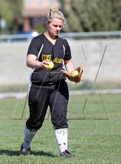Thumbnail 1 in Sonora @ Kimball photogallery.