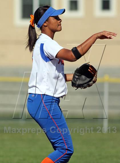 Thumbnail 1 in Sonora @ Kimball photogallery.