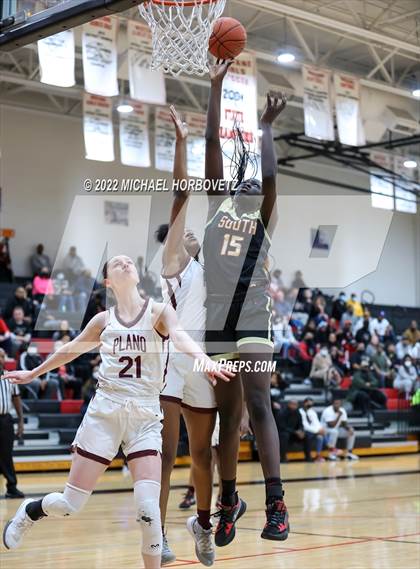 Thumbnail 1 in South Grand Prairie vs. Plano (UIL 6A Area Playoff) photogallery.