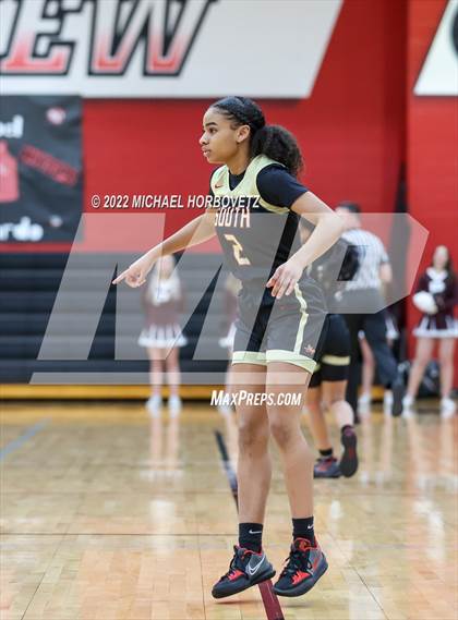 Thumbnail 3 in South Grand Prairie vs. Plano (UIL 6A Area Playoff) photogallery.