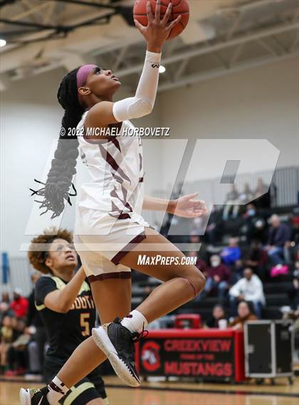 Thumbnail 3 in South Grand Prairie vs. Plano (UIL 6A Area Playoff) photogallery.